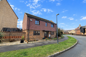 Goldhawk Road, Milton Keynes